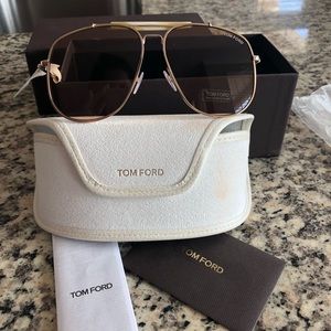 Brand new with tags is coming with everything :)